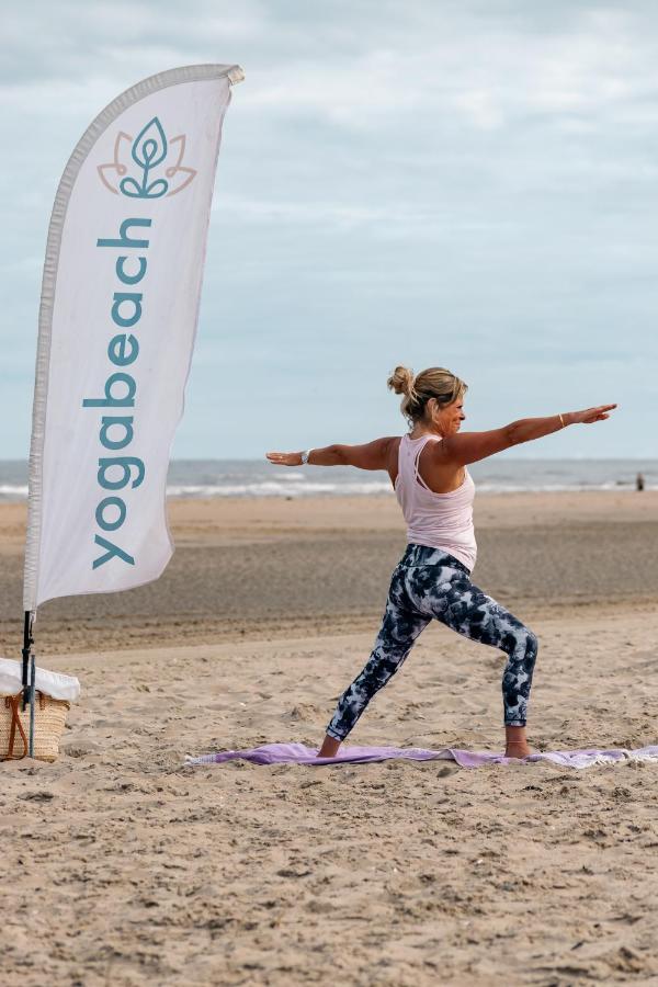 The Flying Pig Beach Hostel Noordwijk Esterno foto