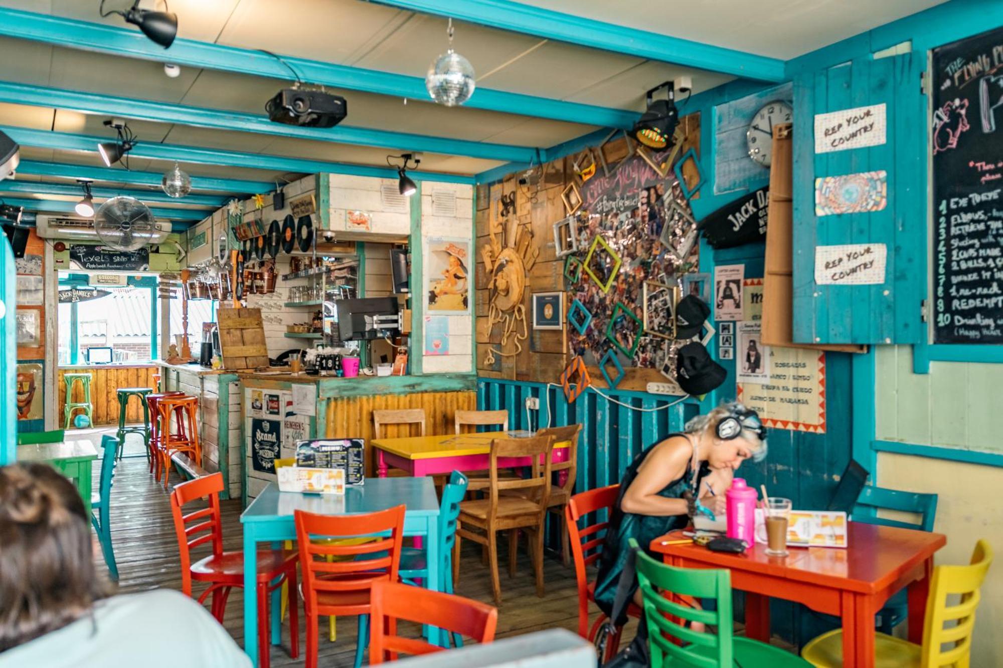 The Flying Pig Beach Hostel Noordwijk Esterno foto