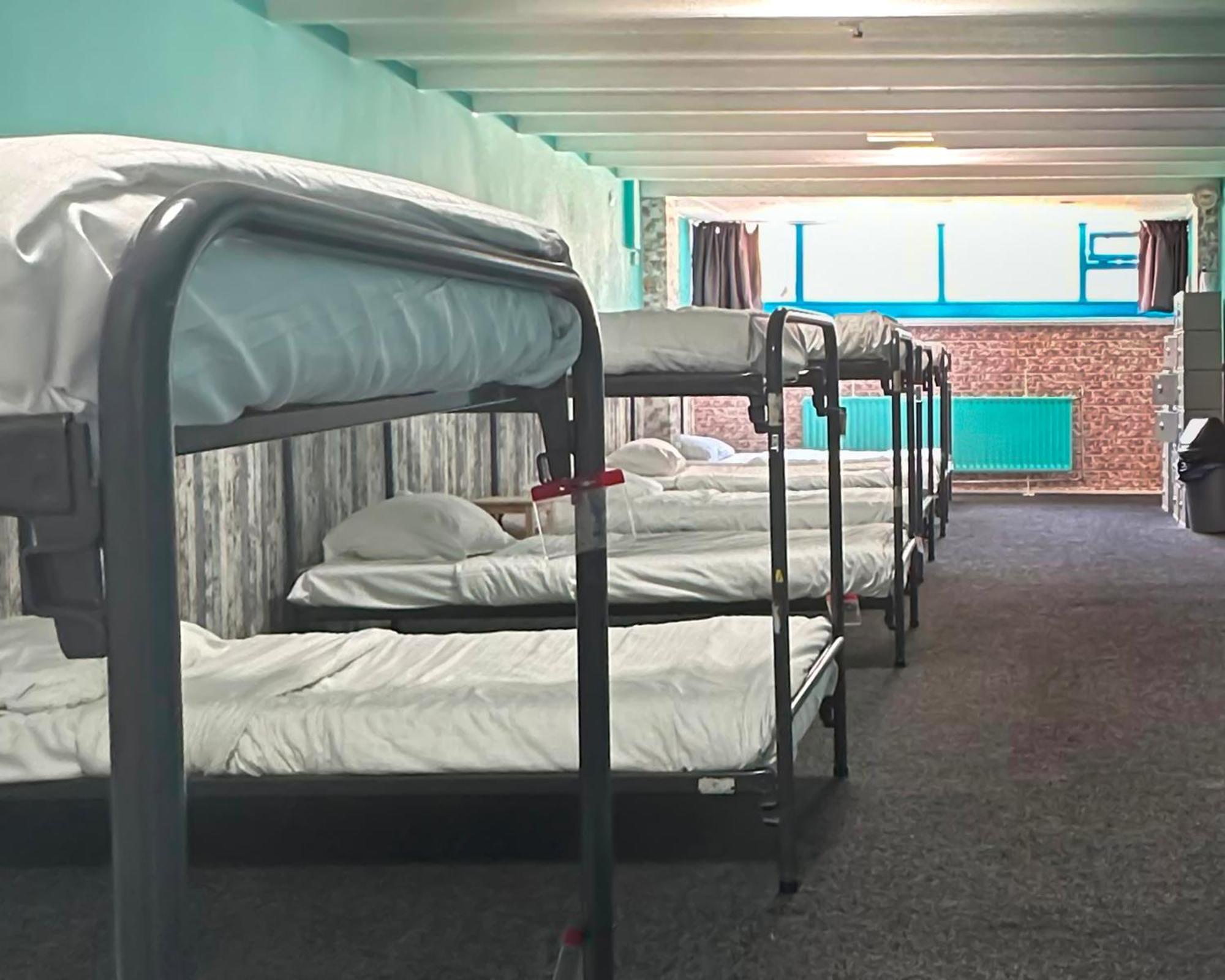 The Flying Pig Beach Hostel Noordwijk Esterno foto