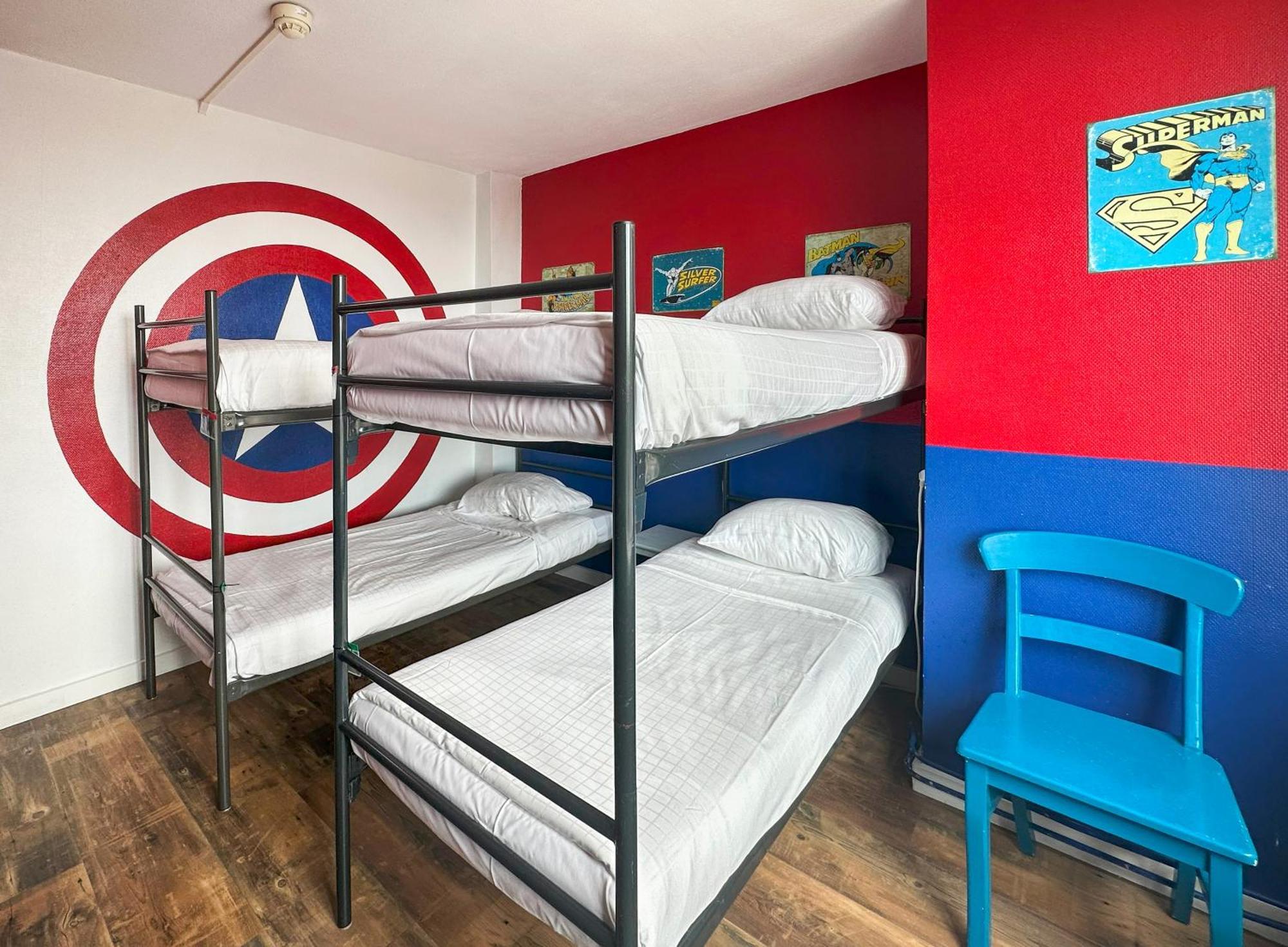 The Flying Pig Beach Hostel Noordwijk Esterno foto